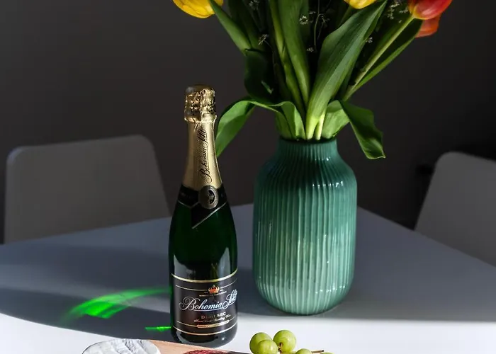 Emerald Boutique Prag